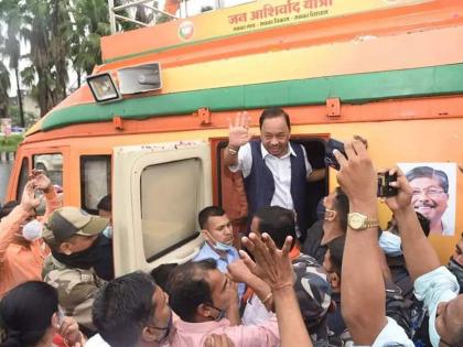 union Minister narayan rane arrived in kankavli during bjp jan ashirwad yatra | कणकवलीत केंद्रीय मंत्री नारायण राणे यांचे आगमन; सिंधुगर्जना ढोल पथकाचा लक्षवेधी अविष्कार