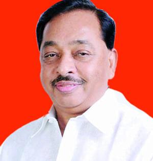  Narayan Rane of the government, who did not propose Savarkar's greetings, was aggressive: protests | सावरकरांच्या अभिवादनाचा प्रस्ताव न घेणाऱ्या सरकारचा नारायण राणेकडून निषेध