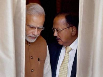 NSA Ajit Doval given Cabinet rank in Government of India | भारताच्या 'स्ट्राईक'चे मास्टरमाईंड अजित डोवाल यांना मोदी सरकार-2 कडून 'लई भारी' भेट