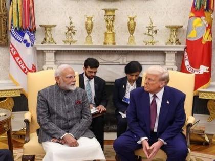 donald trump big blow to india will impose as much tax as possible from april 2 | डोनाल्ड ट्रम्पचा भारताला दणका; २ एप्रिलपासून जेवढ्यास-तेवढा टॅक्स आकारणार donald trump big blow to india will impose as much tax as possible from april 2 | डोनाल्ड ट्रम्पचा भारताला दणका; २ एप्रिलपासून जेवढ्यास-तेवढा टॅक्स आकारणार