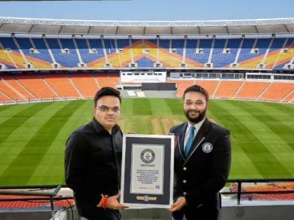 Narendra Modi Stadium receives 'Guinness World Record' for the biggest T20 audience during the IPL 2022 Final, jay shah receive award  | Narendra Modi Stadium: 'नरेंद्र मोदी स्टेडियम'ची 'गिनीज वर्ल्ड रेकॉर्ड'मध्ये नोंद; जय शाह यांनी स्वीकारले मानचिन्ह