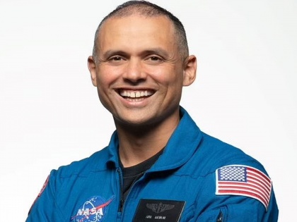 NASA selects Indian-origin doctor Anil Menon as astronaut for future missions on moon, mars | Anil Menon NASA: आधी स्पेस स्टेशन, चंद्र, तेथून मंगळावर जाणार; नासाकडून अनिल मेमन यांची निवड