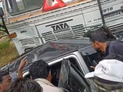 Mourning at Nashik's Gangapur! Five youths died on the spot in car-container accident yevala -manmad highway | नाशिकच्या गंगापूरवर शोककळा! कार-कंटेनर अपघातात पाच तरुणांचा जागीच मृत्यू