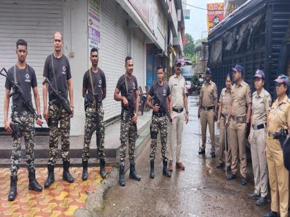 Police deployment outside Nashik MP Hemant Godses office | नाशिकचे खासदार हेमंत गोडसे यांच्या कार्यालयाबाहेर पोलीस बंदोबस्त