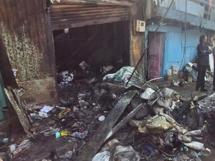 नाशिकच्या गंजमाळमध्ये एकाच रांगेतील दहा घरांना आग 