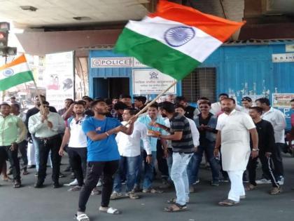 Celebration of the Air Force by the Nation-loving youth of Nashik | हवाई दलाच्या कारवाईचा नाशकातल्या राष्ट्रप्रेमी युवकांकडून आनंदोत्सव साजरा