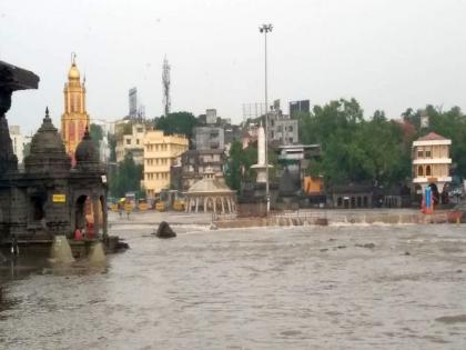 A strong opening of the monsoon in the city with thunder; Open the brass of the works before the rains | मेघगर्जनेसह शहरात मान्सूनची जोरदार सलामी; पावसाळापुर्व कामांचे पितळ उघडे