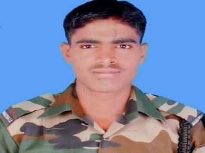 Nashik jawan is martyred in Kashmir | नाशिकच्या जवानाला काश्मीरमध्ये वीरमरण, दहशतवाद्यांशी लढताना शहीद