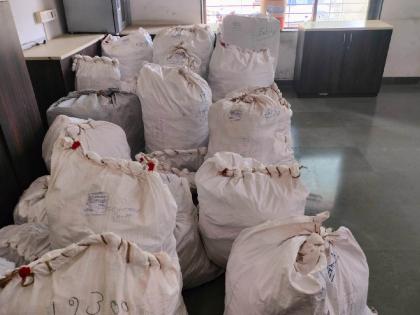 Three arrested with gutka of five lakh in Nashkat | नाशकात पाच लाखाच्या गुटख्यासह तिघांना अटक