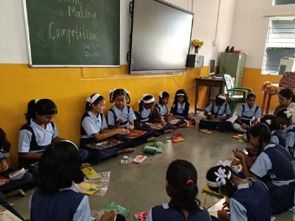 Smart Board on Digital Curriculum, the attraction of 'notebook free school' for children | स्मार्ट बोर्ड अन डिजिटल अभ्यासक्रम, मुलांसाठी ‘दप्तरमुक्त शाळा’चे आकर्षण