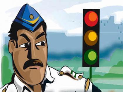 The traffic police robbed the educated unemployed of Rs 18 lakh | वाहतुक पोलिसाने सुशिक्षित बेरोजगाराला घातला १८ लाखांना गंडा