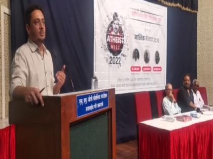 Atheists Melava in Pune, Nothing sensational would have happened here Says Public | नास्तिकांनी असे काय कोणाचे घोडे मारले? इथे सनसनाटी काही घडणार नव्हते ना! 