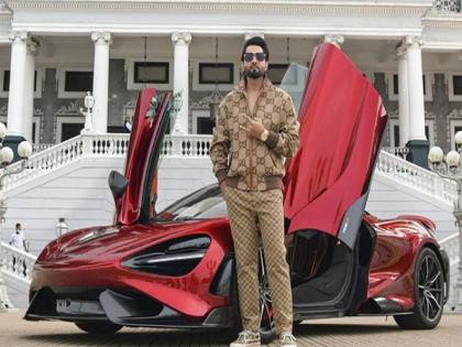 nasir khan became first customer to buy india most expensive mclaren 765 lt spider car big rich failed | 'या' व्यक्तीने खरेदी केली भारतातील सर्वात महागडी कार!