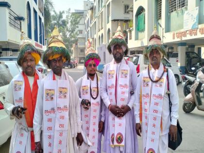 It's Rama's turn to campaign! The election gave employment to folk artists | Pimpri Chinchwad: रामाच्या पारी आली उमेदवार प्रचाराची बारी! निवडणुकीने दिला लोककलावंतांना रोजगार