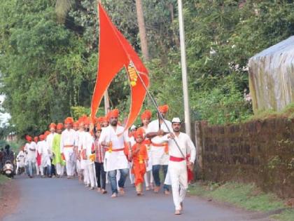 Ratnagirikar completes Durgamata Daud despite heavy rain | Navratri2022: भर पावसातही रत्नागिरीकरांनी पूर्ण केली 'दुर्गामाता दौड' video