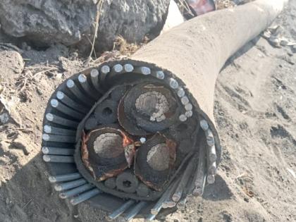 A high pressure cable worth eight crores was stolen; Excitement in the Mahadistribution account | उच्च दाबाची आठ कोटी किमतीची केबल चोरीला; महावितरण खात्यात खळबळ