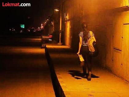 Case registered against man for sexually assaulting woman in Navi Mumbai | "गाडीत बस, तुझ्याशी बोलायचं आहे"; रिव्हॉल्व्हर दाखवून महिलेवर अत्याचाराचा प्रयत्न, नवी मुंबईतील प्रकार