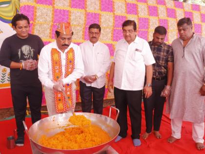 Distribution of 2 lakh Ramprasad laddus in Navi Mumbai | नवी मुंबईत दोन लाख रामप्रसाद लाडूंचे वाटप