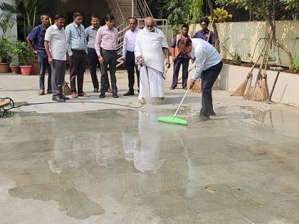 Municipal cleaning drive in places of worship in Nerul | नेरुळमधील प्रार्थनास्थळांमध्ये महापालिकेची स्वच्छता मोहीम