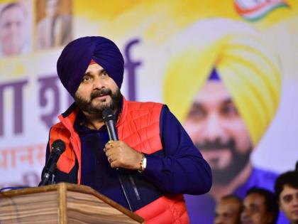 navjot singh sidhu said i have withdrawn my resignation as punjab congress chief | Navjot Singh Sidhu: नवज्योत सिंग सिद्धूंनी घेतला प्रदेशाध्यक्षपदाचा राजीनामा मागे; पण काँग्रेससमोर ठेवली ‘ही’ अट