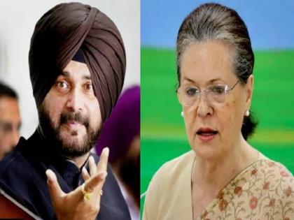 Refusing to announce Navjot Singh Sidhu's name for CM post, Sonia Gandhi rejects demand | मुख्यमंत्री पदासाठी सिद्धूंचे नाव जाहीर करण्यास नकार, सोनिया गांधी यांनी फेटाळली मागणी