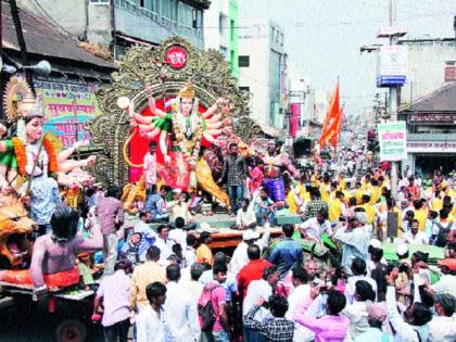  Installation of 'Uday Gan Ambe Uday' in Ghadar: House closure in Satara district | ‘उदे गं अंबे उदे’च्या गजरात प्रतिष्ठापना : सातारा जिल्ह्यात घरोघरी घटस्थापना