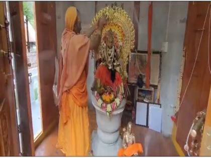 For the first time after 75 years, Navratri Puja was held at Jagartu Mandir on LOC, crowded with devotees | Navratri: ७५ वर्षांनंतर प्रथमच LOCवरील जागृत मंदिरात झाली नवरात्रौत्सवाची पूजा, भाविकांची गर्दी 