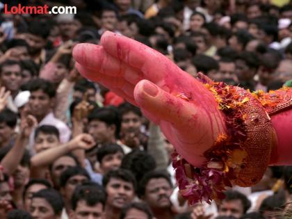 Ganesh Festival 2025: Does only a certain Bappa get Navsa? The answer is found in the scriptures! | Ganesh Festival 2025: अमुक एक बाप्पाच नवसाला पावतो का? धर्मशास्त्रात मिळते उत्तर! Ganesh Festival 2025: Does only a certain Bappa get Navsa? The answer is found in the scriptures! | Ganesh Festival 2025: अमुक एक बाप्पाच नवसाला पावतो का? धर्मशास्त्रात मिळते उत्तर!