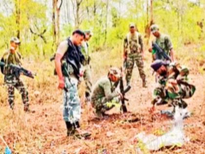 Security forces killed 12 Naxalites; Clash broke out in Chhattisgarh, large cache of weapons seized | सुरक्षा जवानांनी केला १२ नक्षलवाद्यांचा खात्मा; छत्तीसगडमध्ये उडाली चकमक, मोठा शस्त्रसाठा जप्त