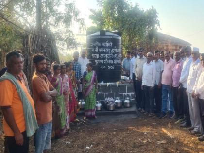 Due to indifference of the administration, a small water supply scheme for Khandavichiwadi of Shahapur at own expense. | प्रशासनाच्या उदासिनतेमुळे स्वखर्चाने शहापूरच्या खंडवीचीवाडीची लघू नळपाणी पुरवठा योजना