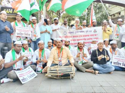 Protest against not allowing Ajit Pawar to speak Bhajan of NCP workers on the streets in Pune | अजित पवारांना बोलू न दिल्याचा निषेध; पुण्यात राष्ट्रवादीच्या कार्यकर्त्यांकडून रस्त्यावरच भजन