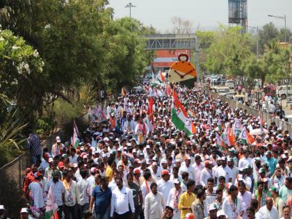 parth pawar filed canditate form for maval lok sabha | महाआघाडीचे पार्थ पवार यांचा उमेदवारी अर्ज दाखल ,अजित पवार यांची उपस्थिती 