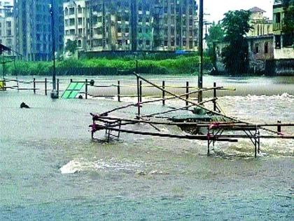 The river Nile discharge ghats under water | नदीनाका विसर्जन घाट पाण्याखाली