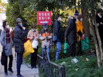 lemon sales surge in China; Queue of citizens, what is the real reason? Look! | चीनमध्ये अचनाक लिंबूच्या विक्रीत मोठी वाढ; नागरिकांची रांग, नेमकं कारण काय?, पाहा! 