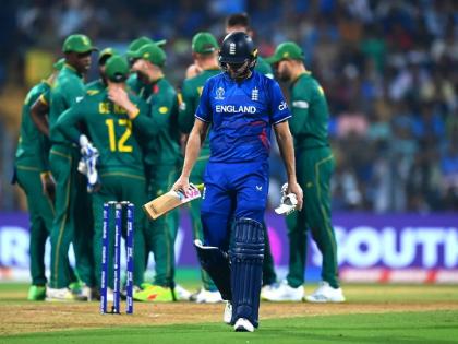 ICC ODI World Cup SA vs ENG Live :  South Africa win by 229 runs as England won't Topley with bat  | क्रिकेटच्या पंढरीत, क्रिकेटचे जनक लाजीरवाण्या पद्धतीने हरले! दक्षिण आफ्रिकेने मैदान मारले