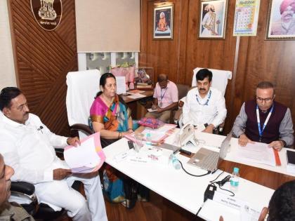Complete the process of Sugarcane Harvesting Workers Act quickly, suggests Deputy Speaker Neelam Gorhe | ऊसतोड कामगार कायद्याची प्रक्रिया गतीने पूर्ण करा, उपसभापती नीलम गोऱ्हे यांची सूचना Complete the process of Sugarcane Harvesting Workers Act quickly, suggests Deputy Speaker Neelam Gorhe | ऊसतोड कामगार कायद्याची प्रक्रिया गतीने पूर्ण करा, उपसभापती नीलम गोऱ्हे यांची सूचना