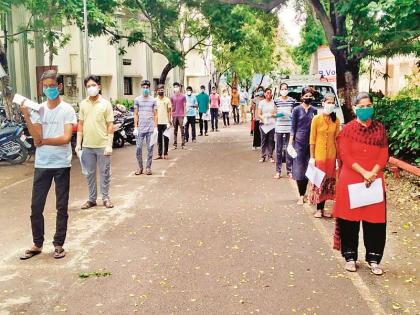 15,694 students appeared for the 'NEET' exam in Latur district; 1194 students absent | लातूर जिल्ह्यात १५ हजार ६९४ विद्यार्थ्यांनी दिली ‘नीट’ परीक्षा; ११९४ विद्यार्थी गैरहजर