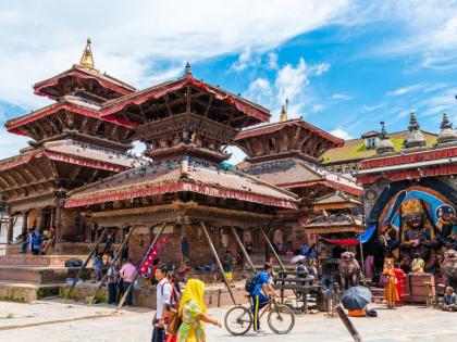 know some interesting facts about neighboring country Nepal | शेजारी देश नेपाळ याविषयी काही धक्कादायक गोष्टी तुम्हाला माहित आहेत का? घ्या जाणून