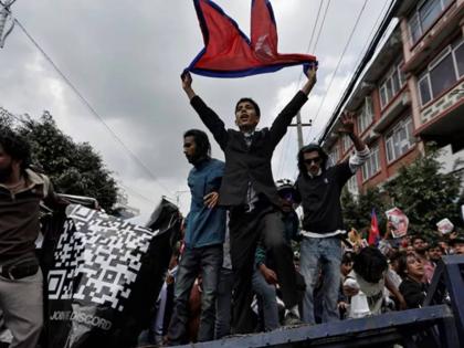Five killed in Nepal prison clash, nearly 7,000 prisoners escape across the country | नेपाळमधील तुरुंगात झालेल्या संघर्षात पाच जणांचा मृत्यू, देशभरातील सुमारे ७००० कैदी फरार Five killed in Nepal prison clash, nearly 7,000 prisoners escape across the country | नेपाळमधील तुरुंगात झालेल्या संघर्षात पाच जणांचा मृत्यू, देशभरातील सुमारे ७००० कैदी फरार