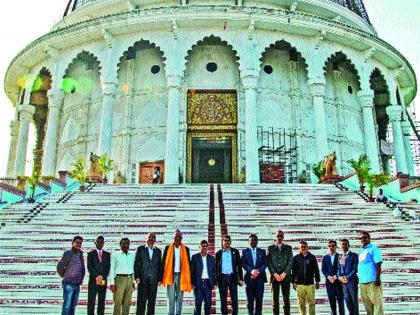 Visit of a Nepalese delegation to the world's largest canoe | जगातील मोठ्या घुमटाला नेपाळच्या शिष्टमंडळाची भेट