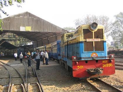 Neral-Matheran railway line to be doubled, privatization moves | नेरळ-माथेरान रेल्वेमार्गाचे होणार दुपदरीकरण , खासगीकरणाच्या हालचाली 