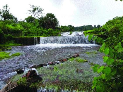 Dam overflow of Nerala basin | नेरळचे अवसरे धरण ओव्हरफ्लो, सांडव्यातून पाणी बाहेर