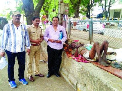 Social worker gave police help to Shelter | सामाजिक कार्यकर्त्याने पोलिसांच्या मदतीने दिला निराश्रिताला निवारा