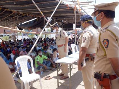 Nagpur Police Commissioner arrives at labor camp: Review of arrangements | नागपूर पोलीस आयुक्त पोहोचले मजुरांच्या कॅम्पमध्ये : व्यवस्थेचा घेतला आढावा