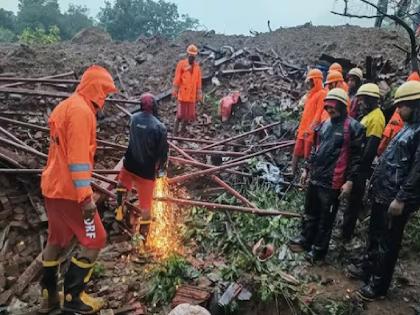 Rescue work of Irshalgarh started on war footing Information of Divisional Revenue Commissioner Mahendra Kalyankar | इर्शाळगडाचे बचावकार्य युध्दपातळीवर सुरु; विभागीय महसूल आयुक्त महेंद्र कल्याणकर यांची माहिती