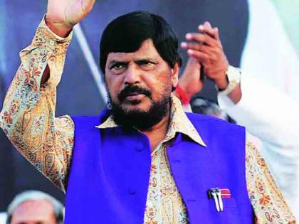 mumbai bmc election 2022 rpi leader ramdas athawale meeting with party leader | रामदास आठवलेंनी मुंबई महापालिका निवडणुकीसाठी केली मोठी घोषणा!