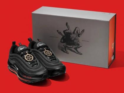 satan shoes brooklyn company mschf make 666 pairs of satan shoes black nike air max | Satan Shoes: मानवी रक्तानं तयार केलेले 'सैतान शूज' वादात; किंमत ऐकून व्हाल हैराण!