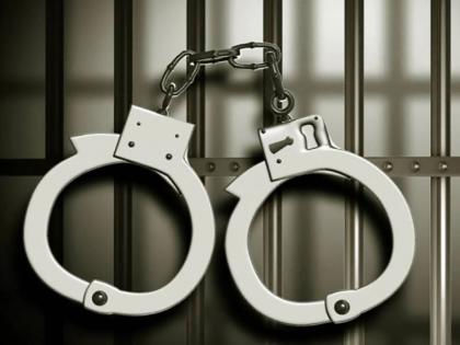 Servant arrested for stealing Rs 50 lakh from employer from Navjivan Express | मालकाकडे ५० लाखांची चोरी करणाऱ्या नोकराला नवजीवन एक्सप्रेमधून अटक