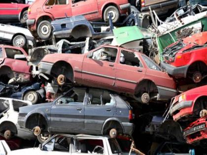 pm Narendra Modi launches Vehicle Scrappage Policy | मुदत संपलेली जुनी वाहने सक्तीने काढणार भंगारात!