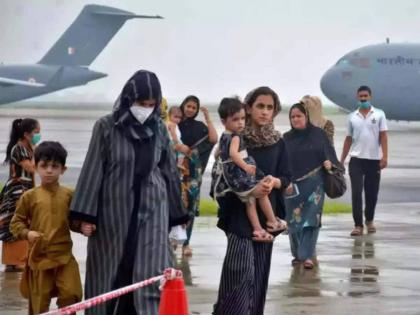 india is ignoring the rules of visa passport to evacuate from afghanistan for securing lives from taliban | Afghanistan Crisis: प्रत्येक जीव महत्त्वाचा! ४ महिन्यांचा चिमुरडा संकटात सापडला; सुटकेसाठी भारतानं नियम मोडला